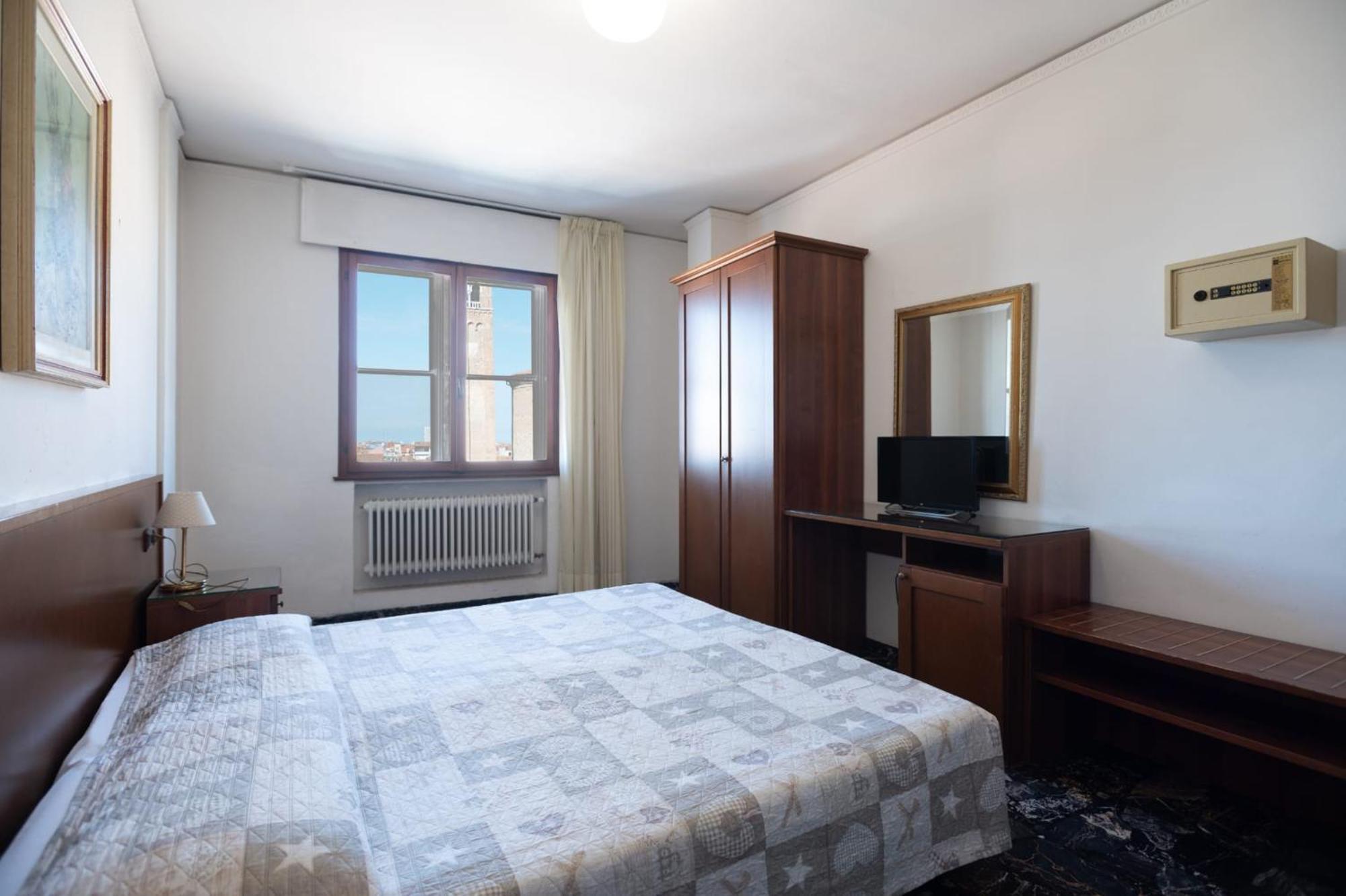 Classic Triple Room with Canal View,1730001078:JPEG